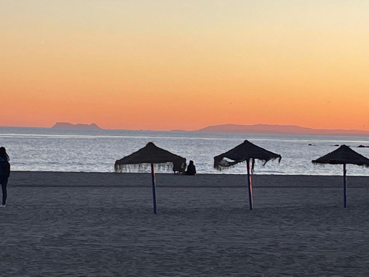 Beach Paradise In 丰希罗拉 外观 照片
